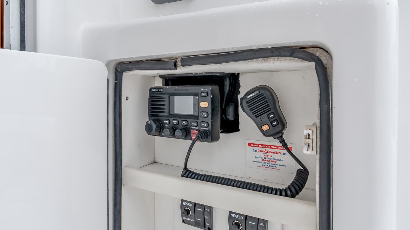 2000 Viking 50 Convertible - Photo 29
