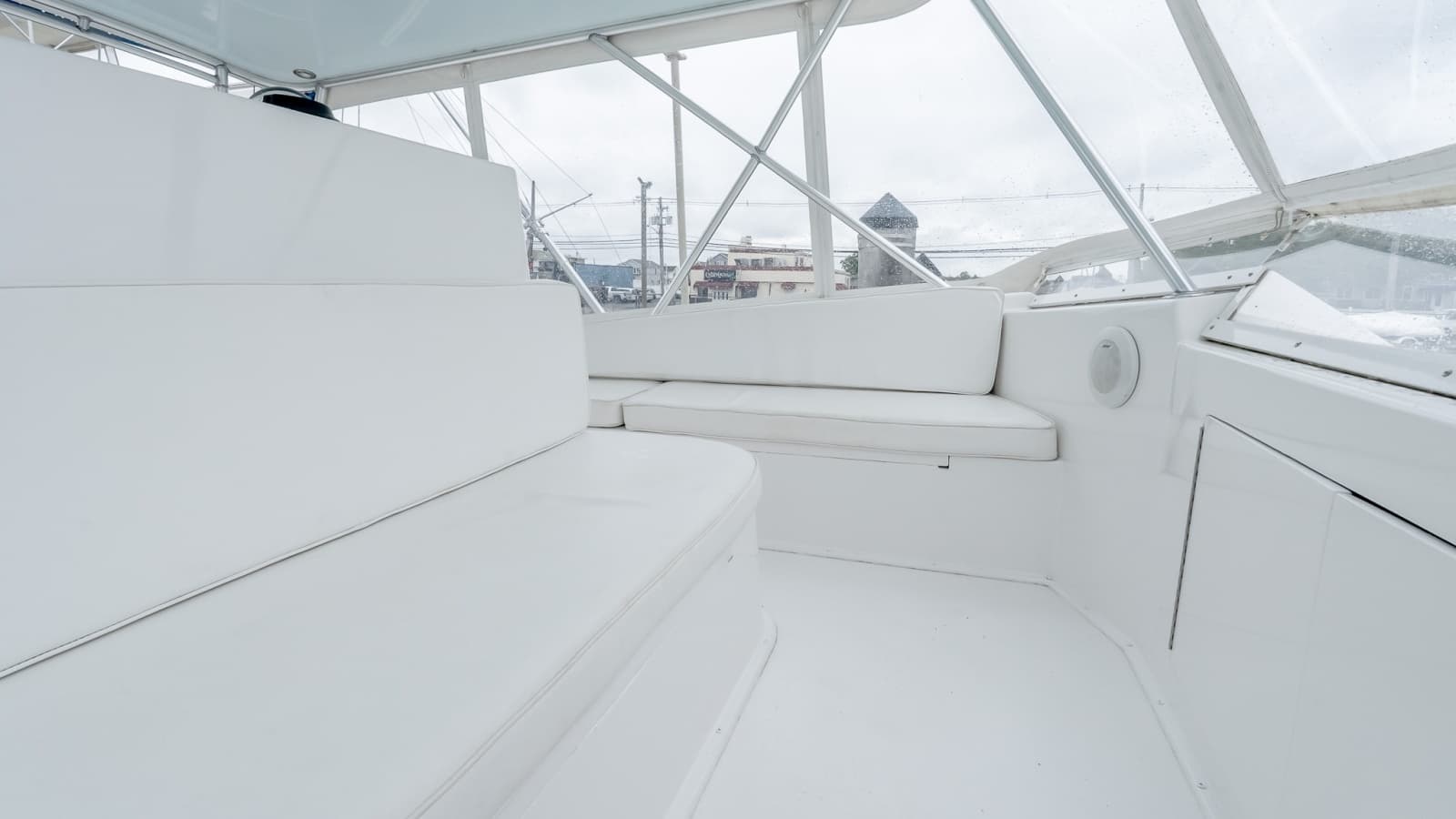2000 Viking 50 Convertible - Photo 23