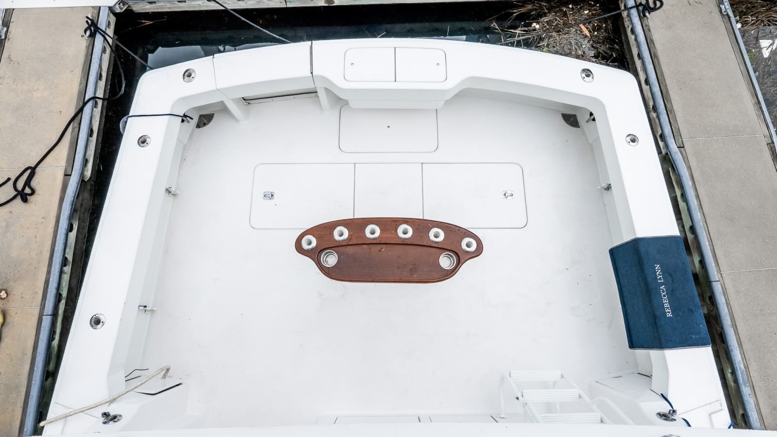 2000 Viking 50 Convertible - Photo 10