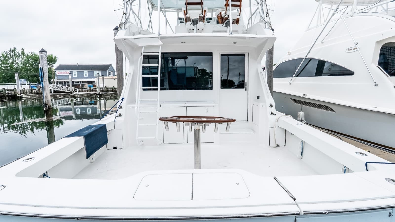 2000 Viking 50 Convertible - Photo 6