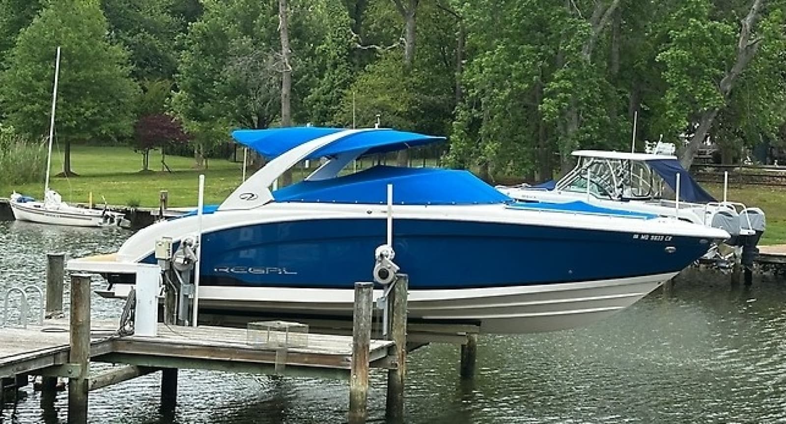 2016 Regal 3200 Bowrider - Photo 2