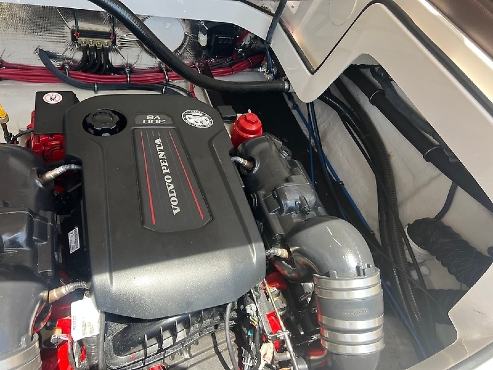 2016 Regal 3200 Bowrider - Photo 6