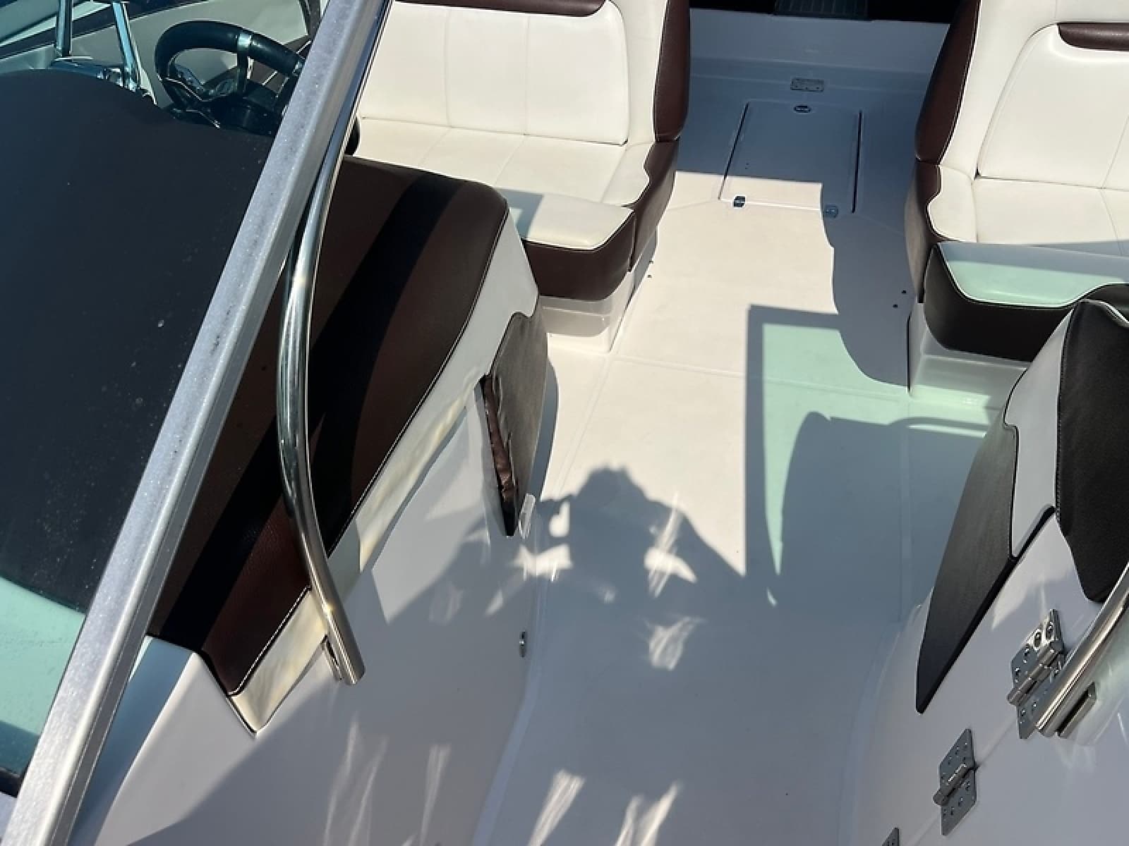 2016 Regal 3200 Bowrider - Photo 32