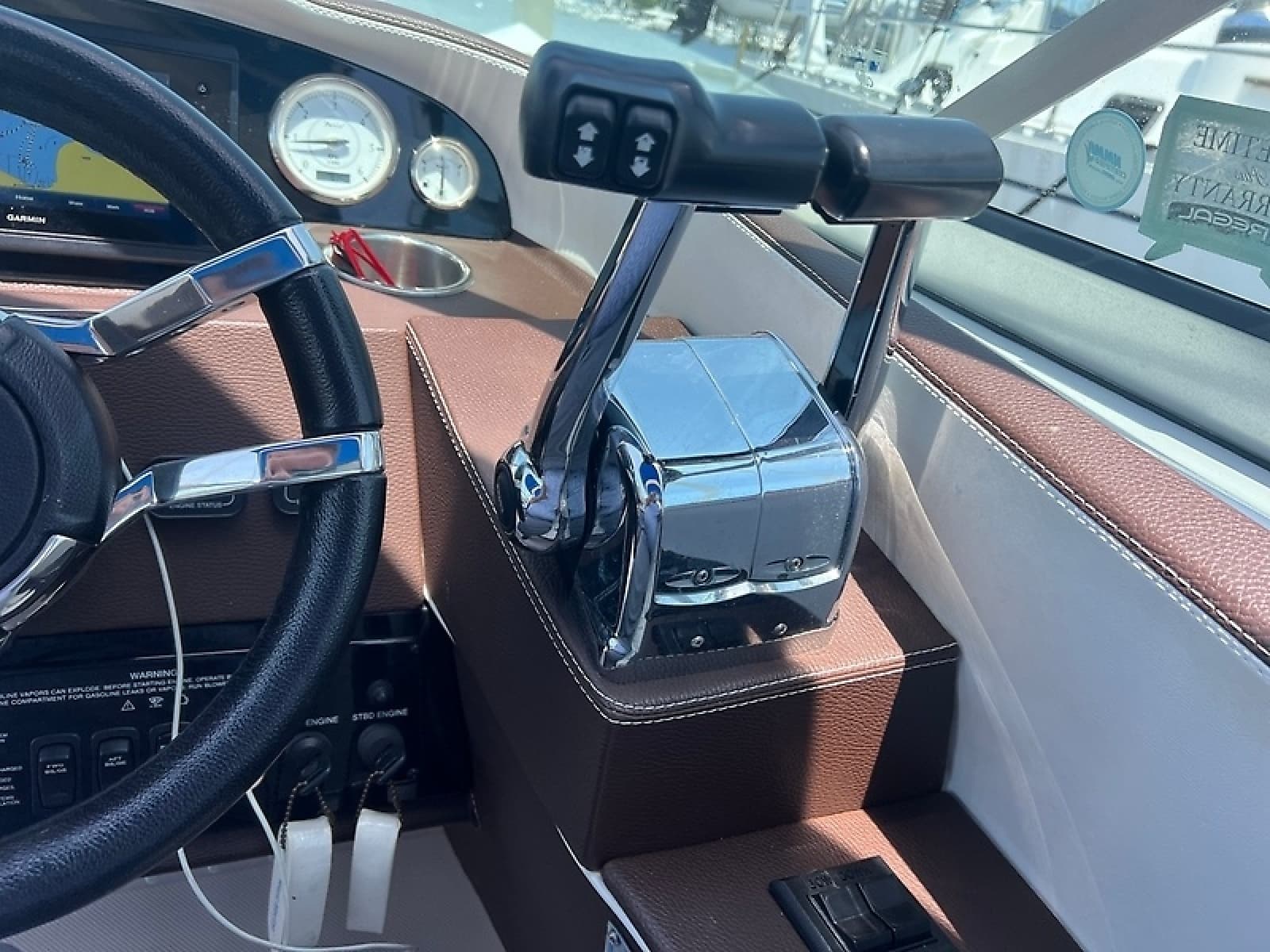 2016 Regal 3200 Bowrider - Photo 13