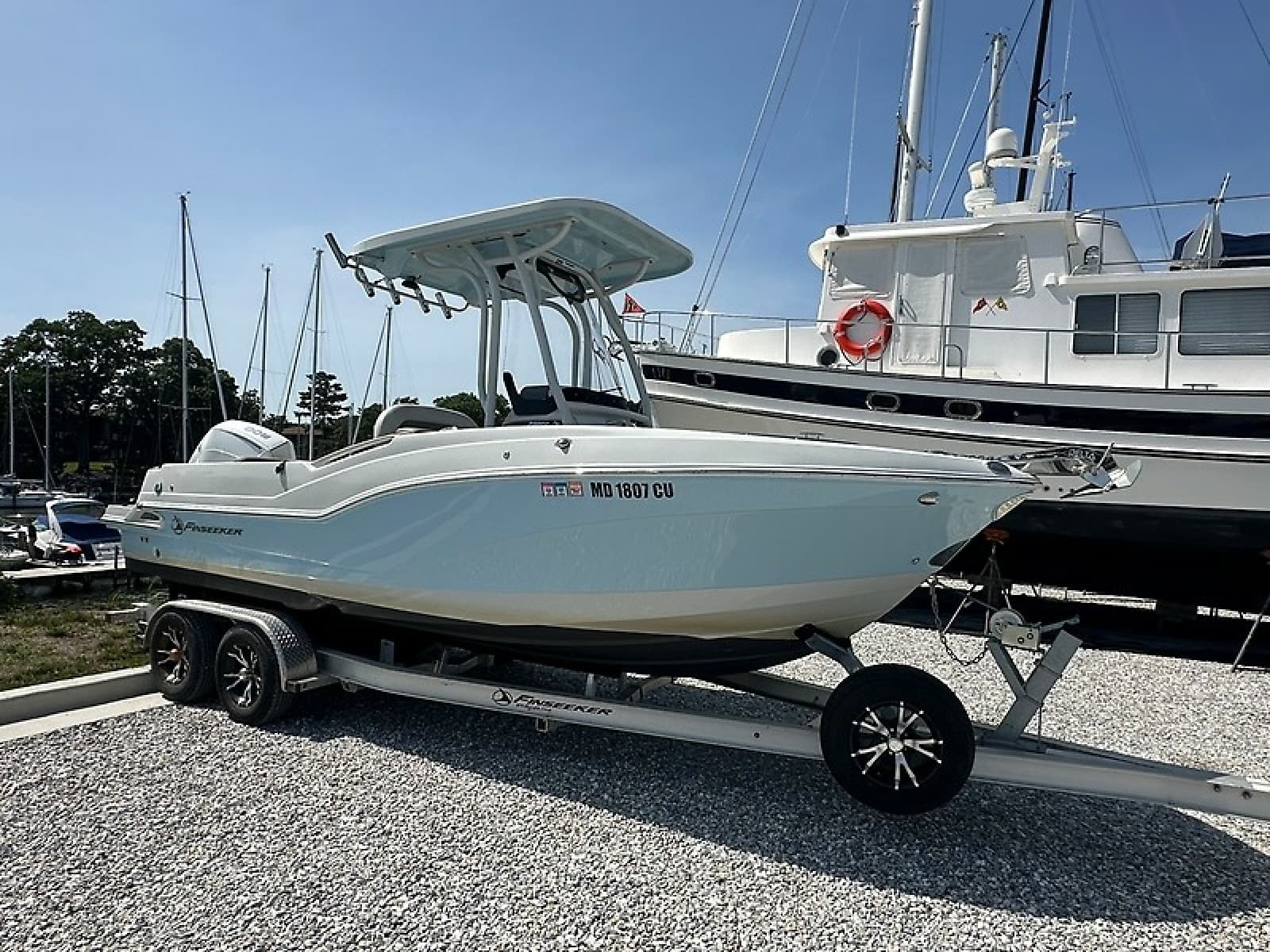 2023 Crownline 230 Finseeker - Photo 1