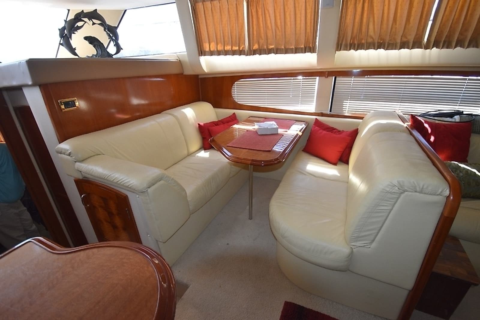 2004 Carver 466 Motor Yacht - Photo 44