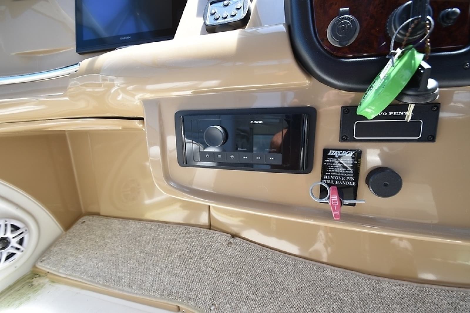 2004 Carver 466 Motor Yacht - Photo 19