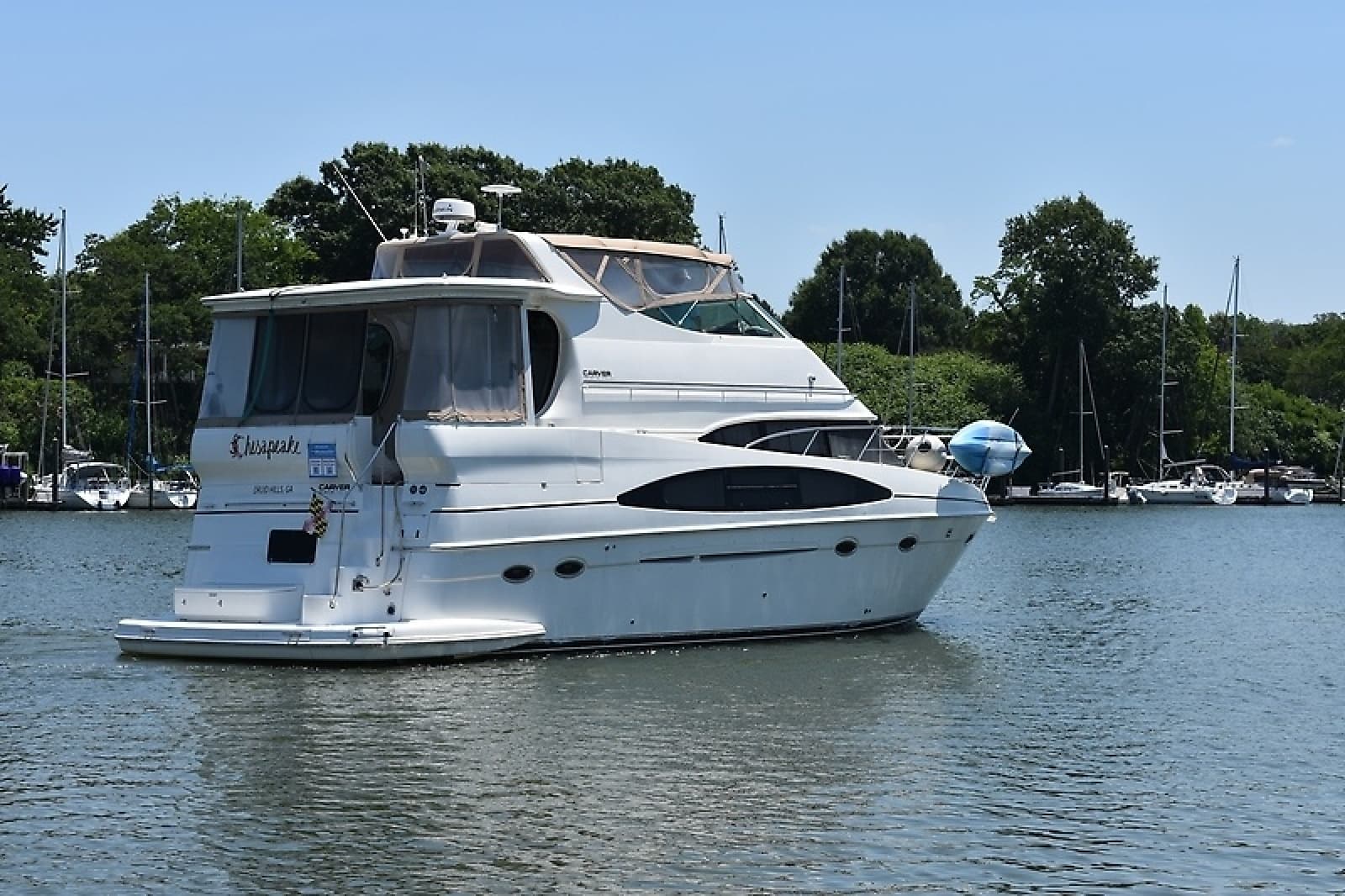 2004 Carver 466 Motor Yacht - Photo 2