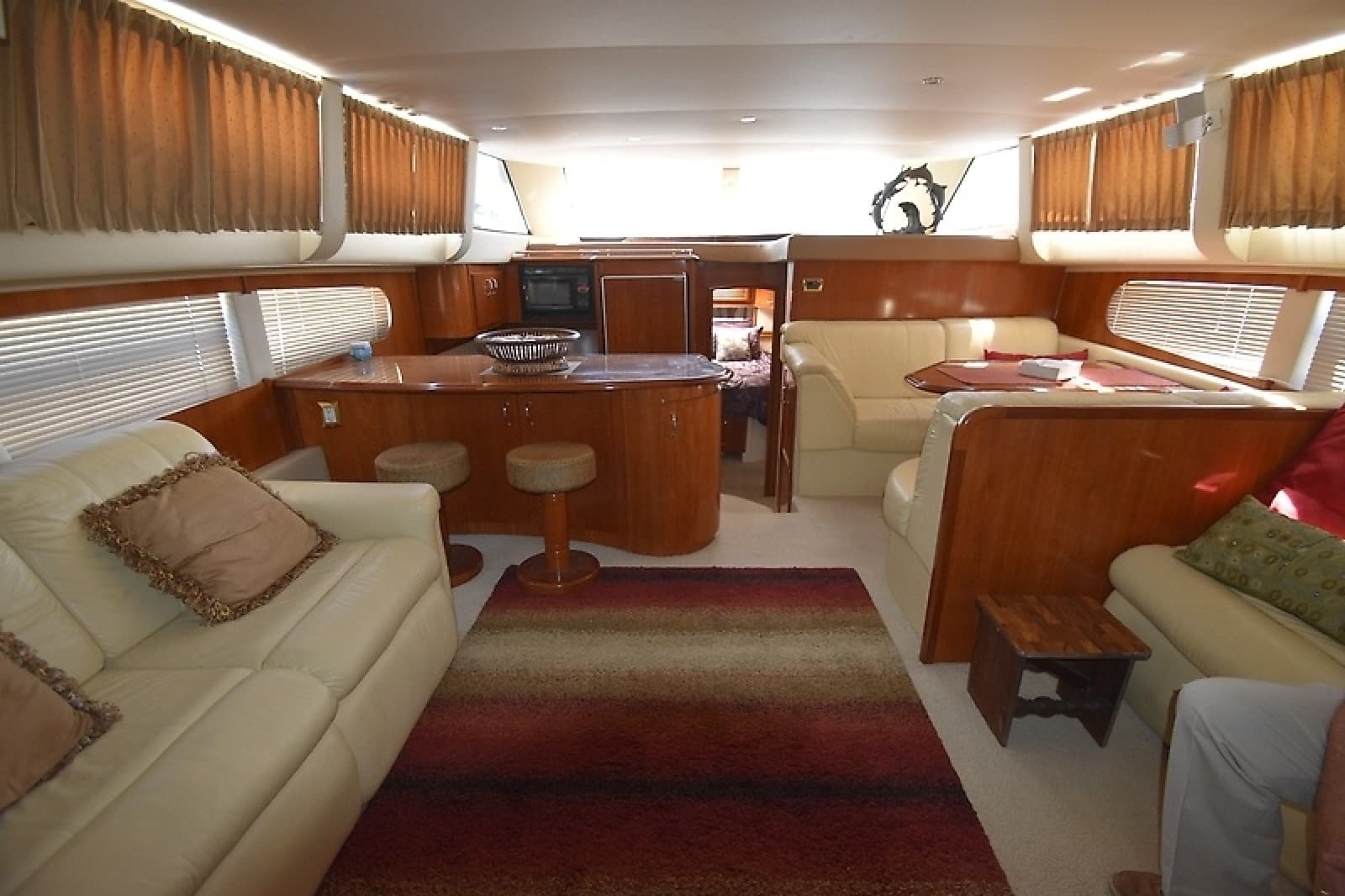 2004 Carver 466 Motor Yacht - Photo 33