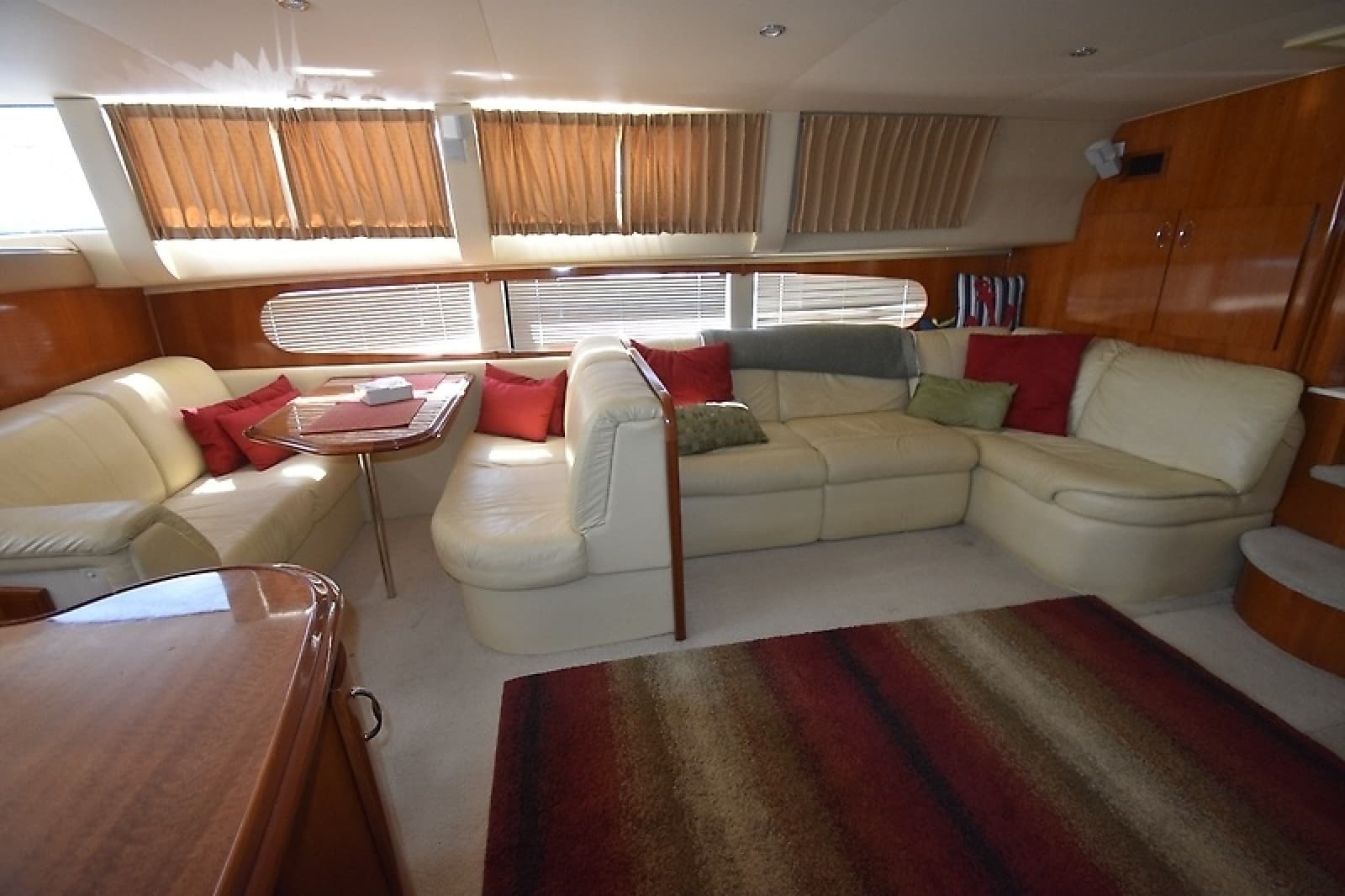 2004 Carver 466 Motor Yacht - Photo 28