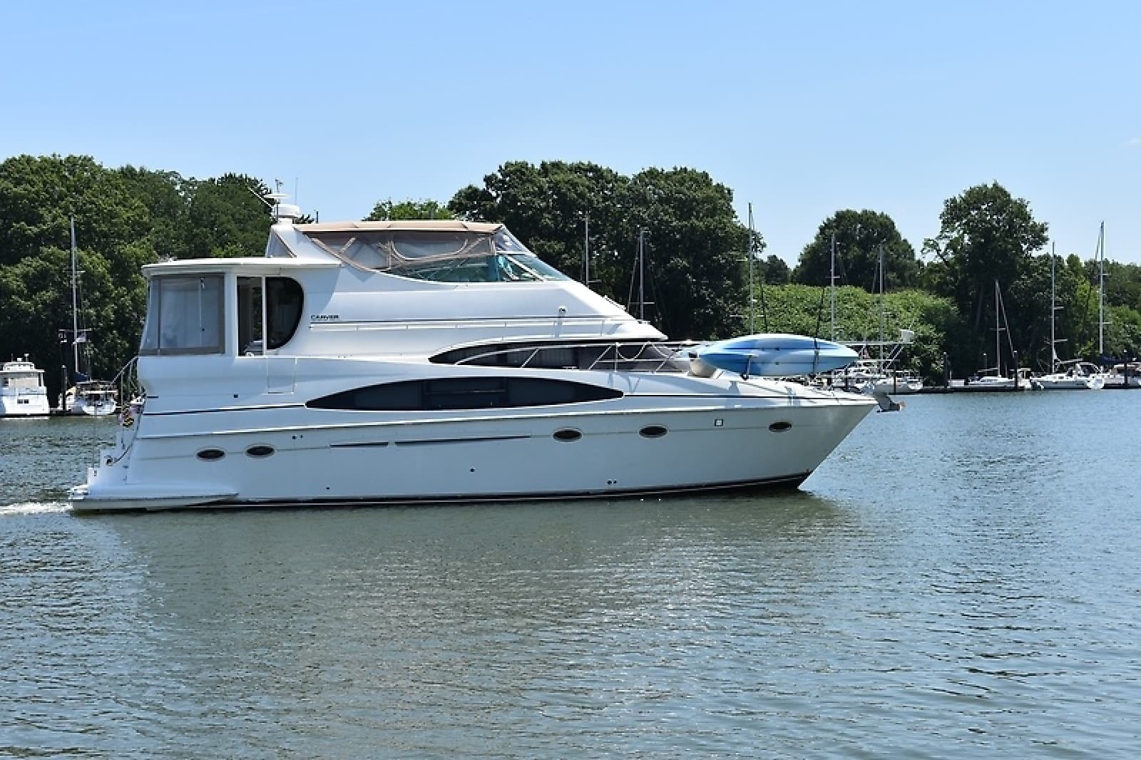 2004 Carver 466 Motor Yacht - Photo 3