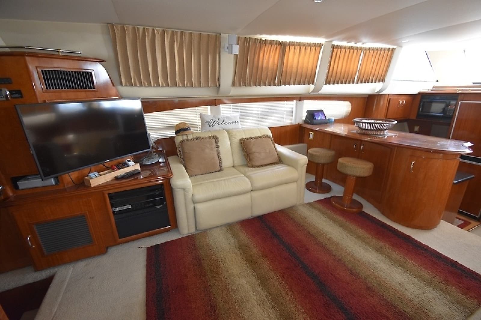 2004 Carver 466 Motor Yacht - Photo 32