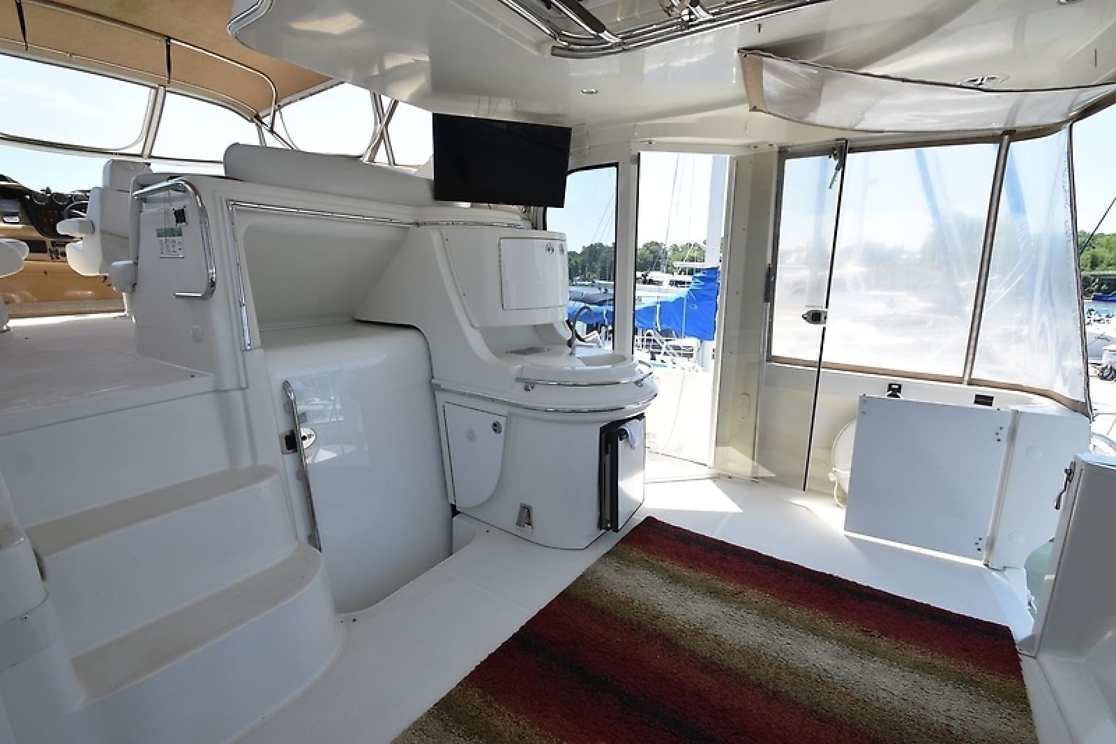 2004 Carver 466 Motor Yacht - Photo 7