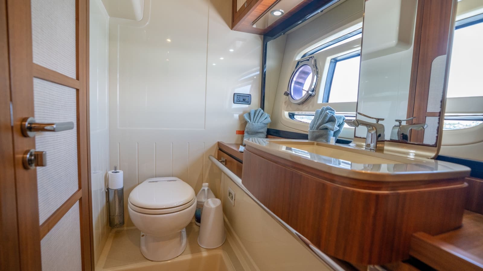 2012 Azimut Magellano 50 - Photo 39