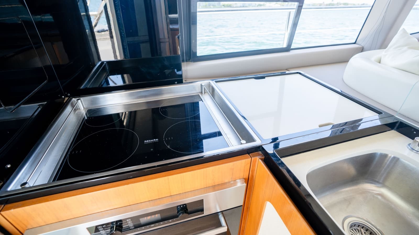 2012 Azimut Magellano 50 - Photo 27