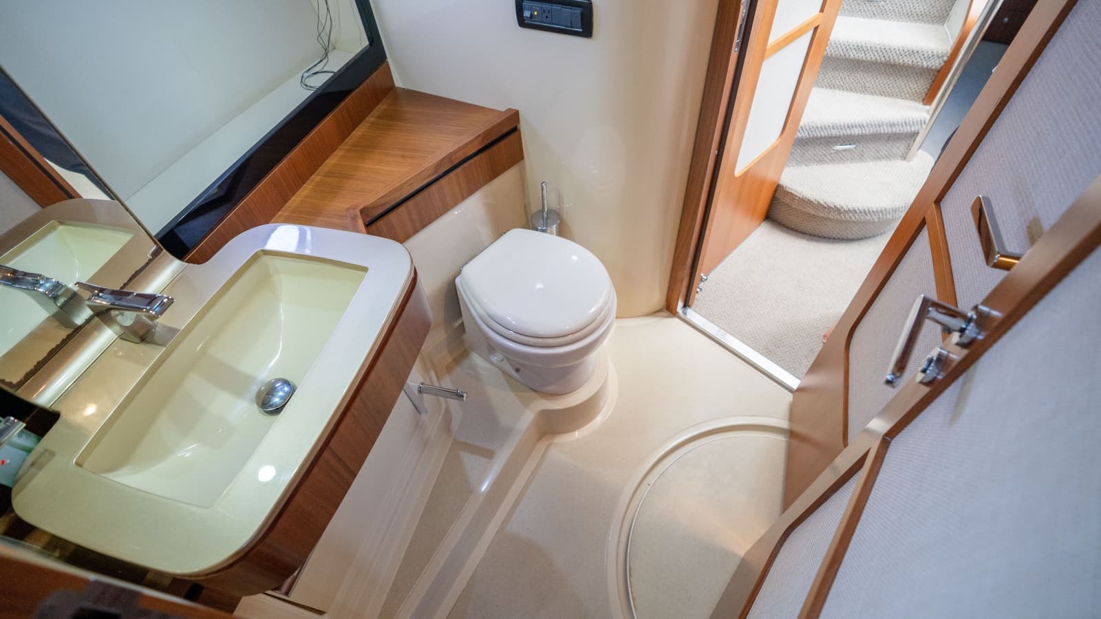 2012 Azimut Magellano 50 - Photo 43