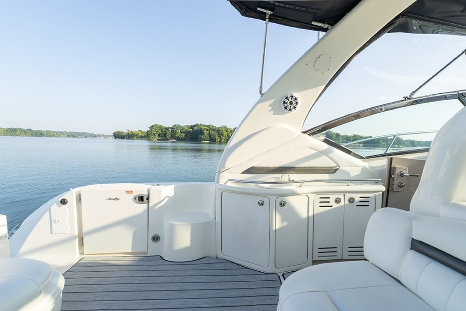 2003 Sea Ray 420 Sundancer - Photo 12