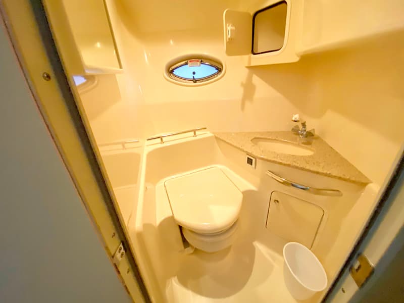 2003 Sea Ray 420 Sundancer - Photo 27