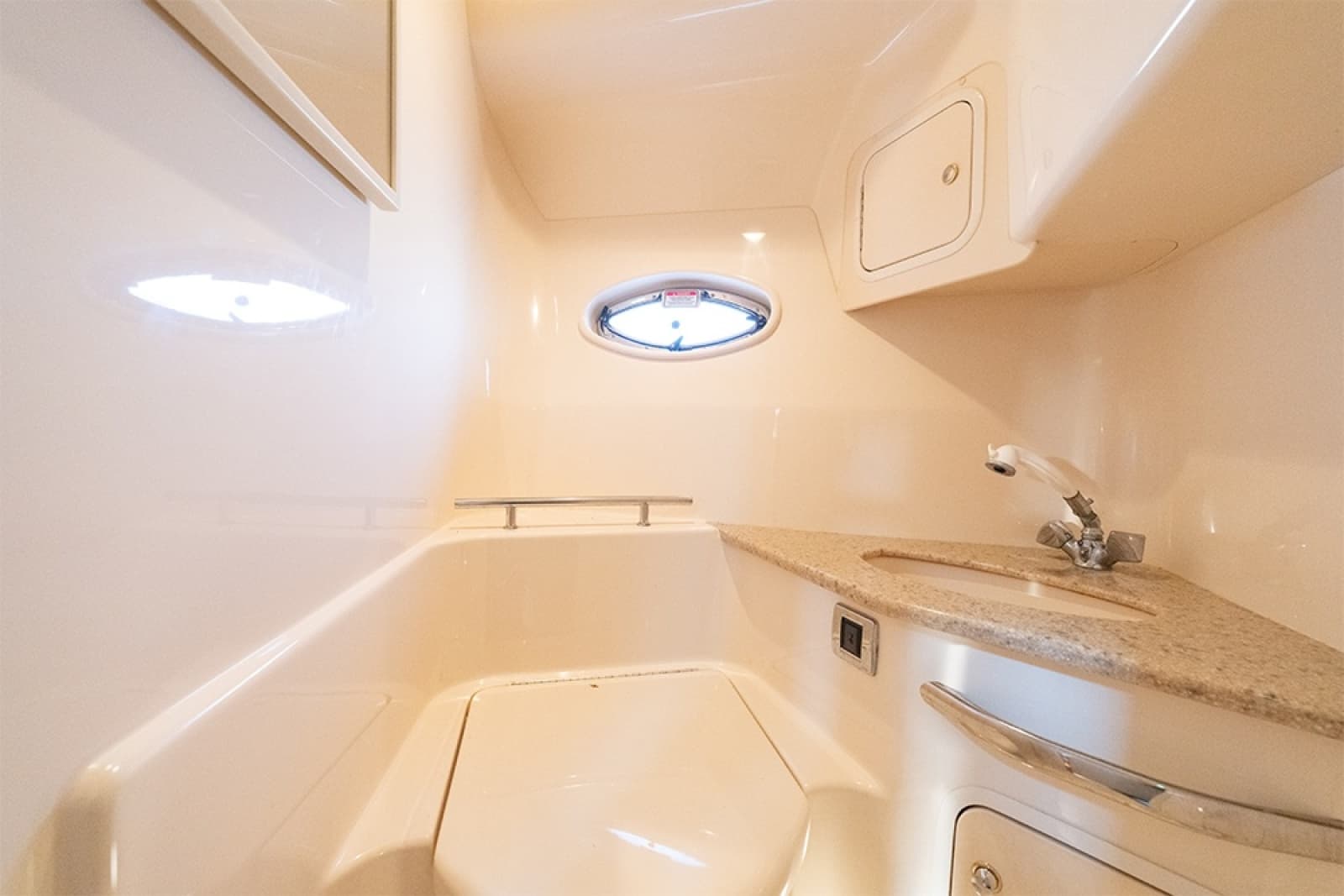2003 Sea Ray 420 Sundancer - Photo 24