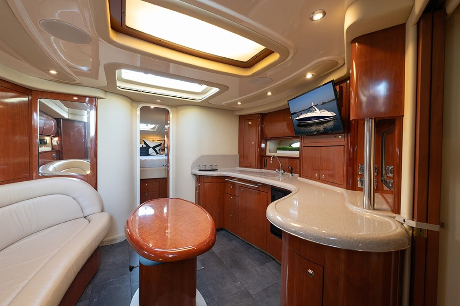 2003 Sea Ray 420 Sundancer - Photo 17