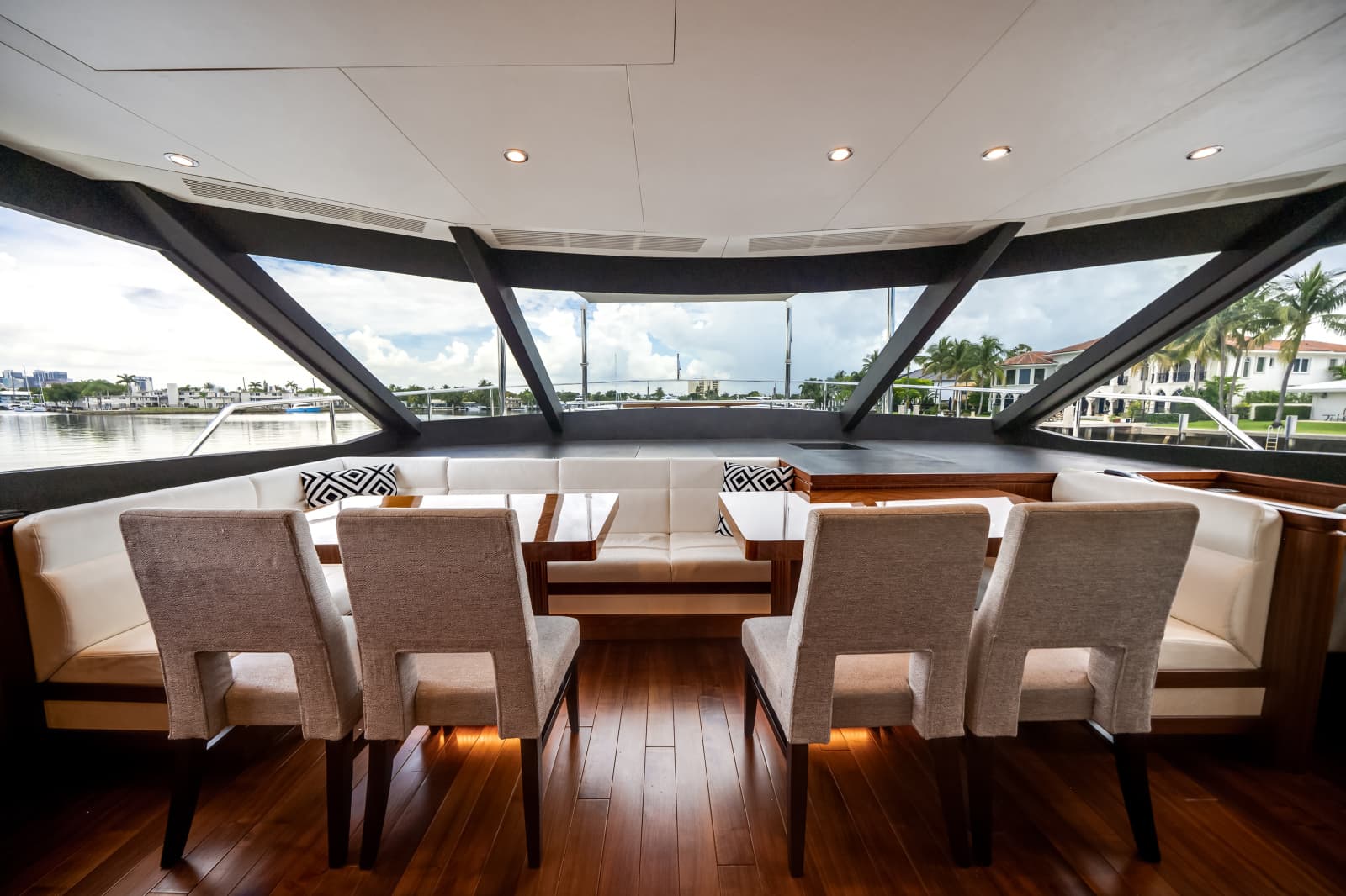 2016 Ocean Alexander 90 SKY LOUNGE - Photo 33