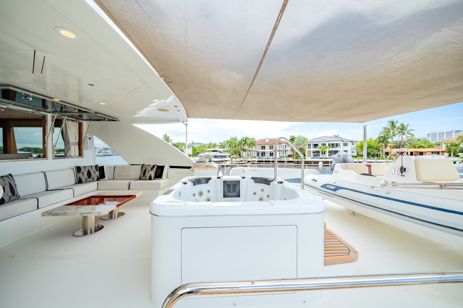 2016 Ocean Alexander 90 SKY LOUNGE - Photo 57