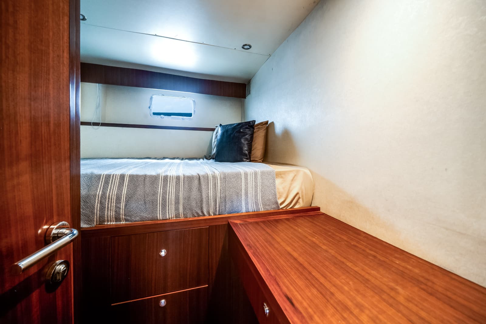 2016 Ocean Alexander 90 SKY LOUNGE - Photo 68
