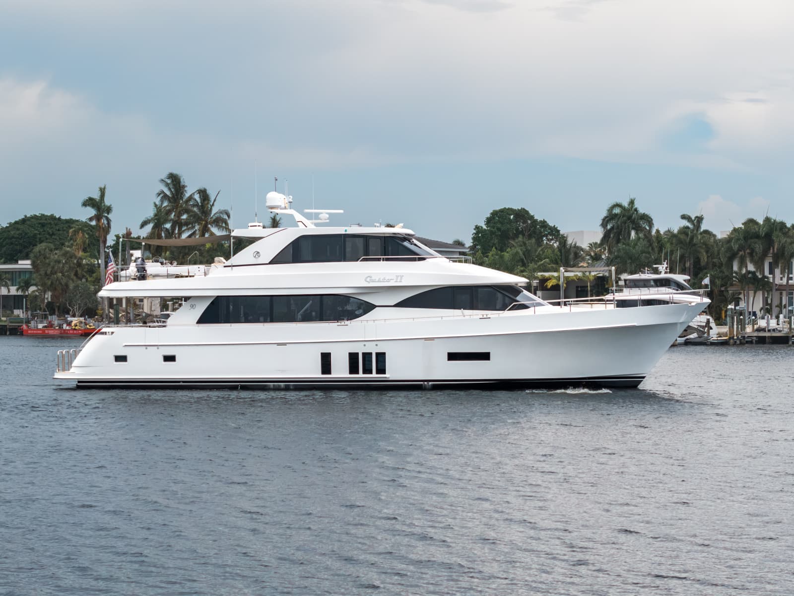 2016 Ocean Alexander 90 SKY LOUNGE - Photo 2