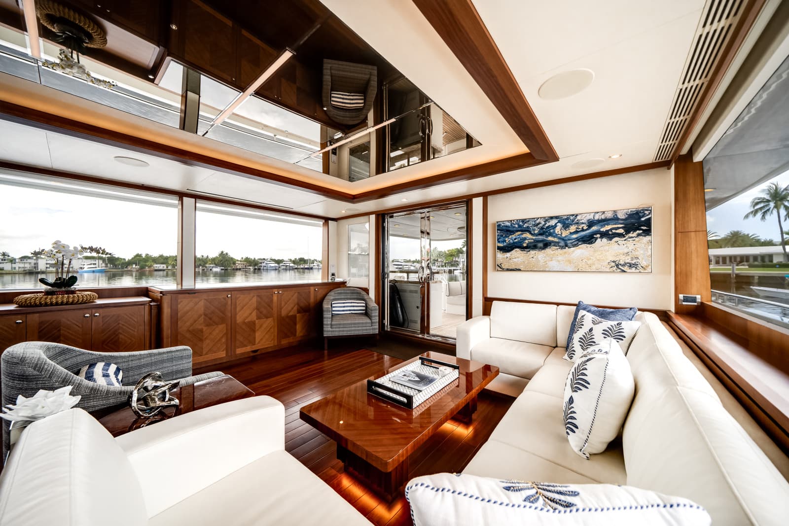 2016 Ocean Alexander 90 SKY LOUNGE - Photo 17