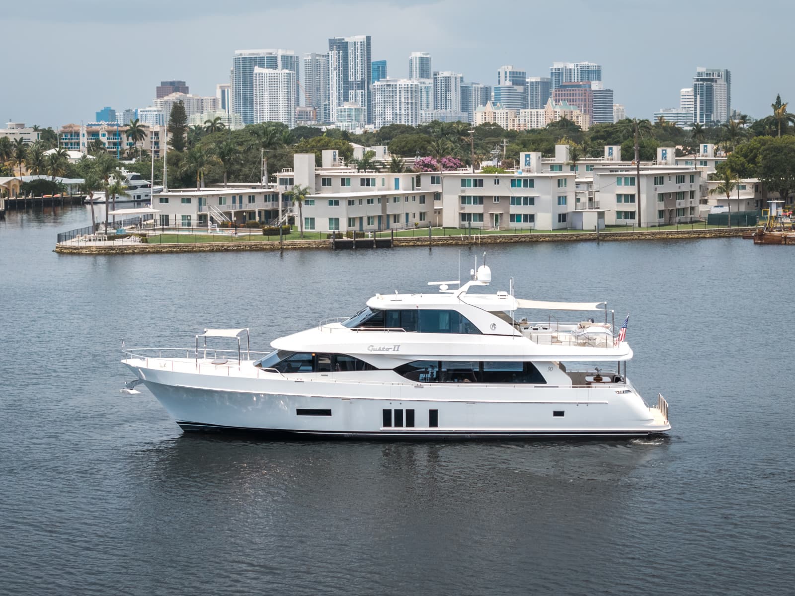 2016 Ocean Alexander 90 SKY LOUNGE - Photo 1