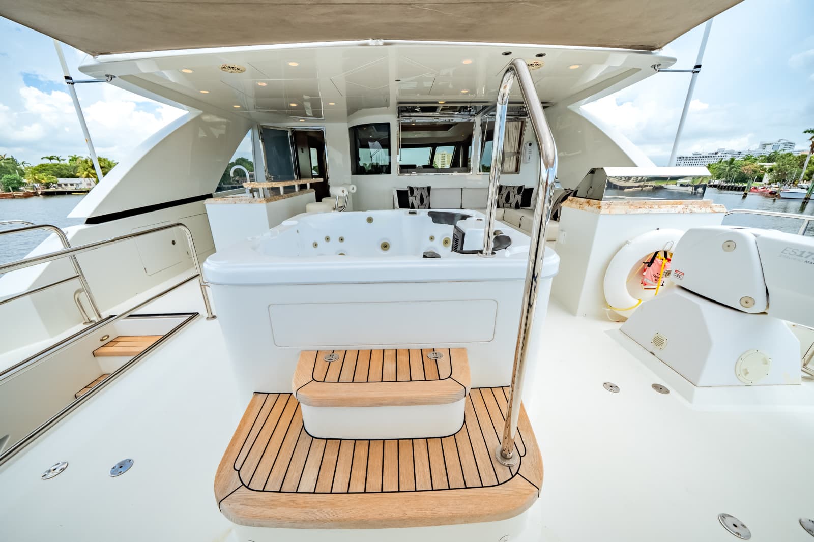 2016 Ocean Alexander 90 SKY LOUNGE - Photo 73