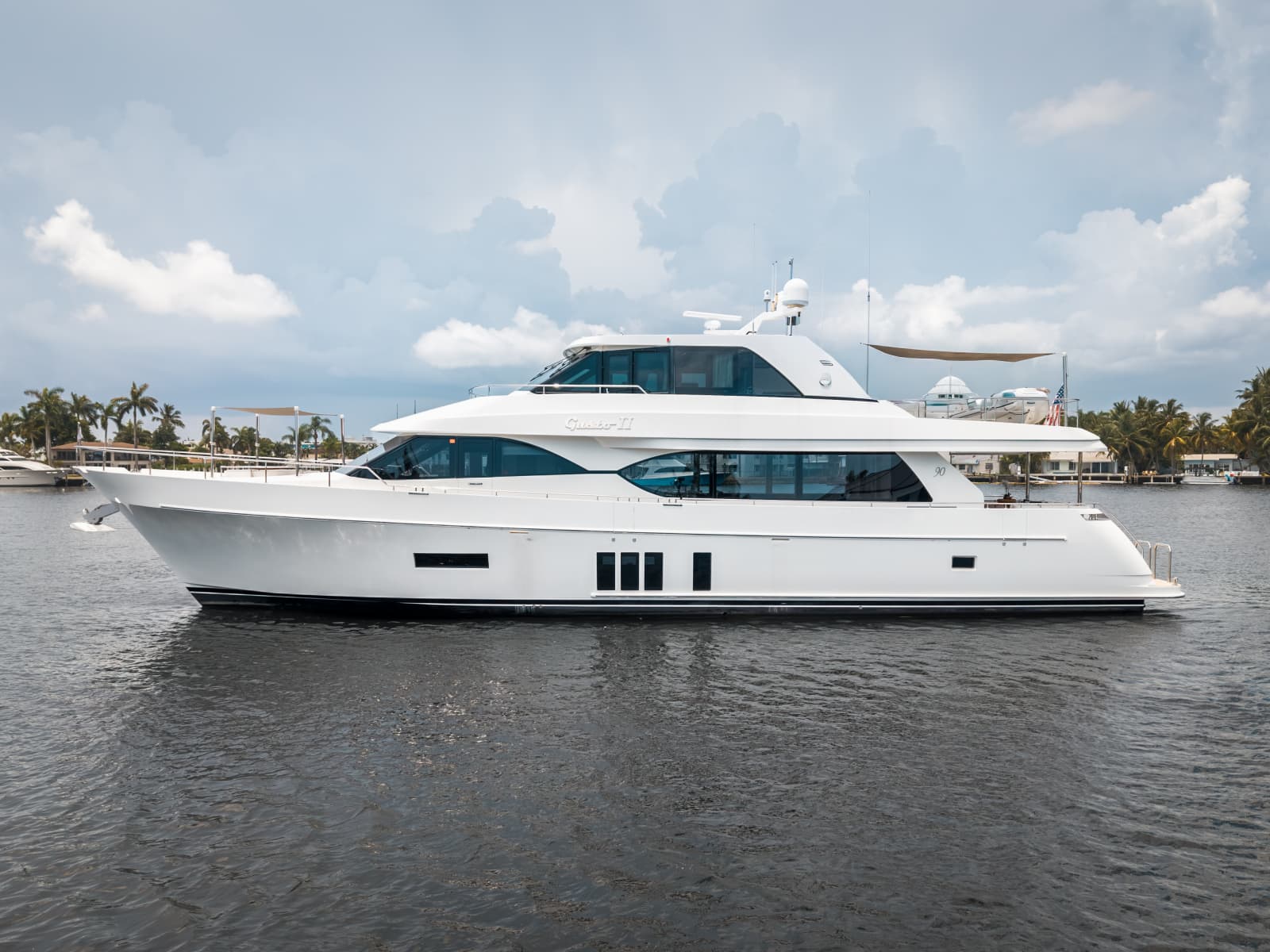 2016 Ocean Alexander 90 SKY LOUNGE - Photo 2