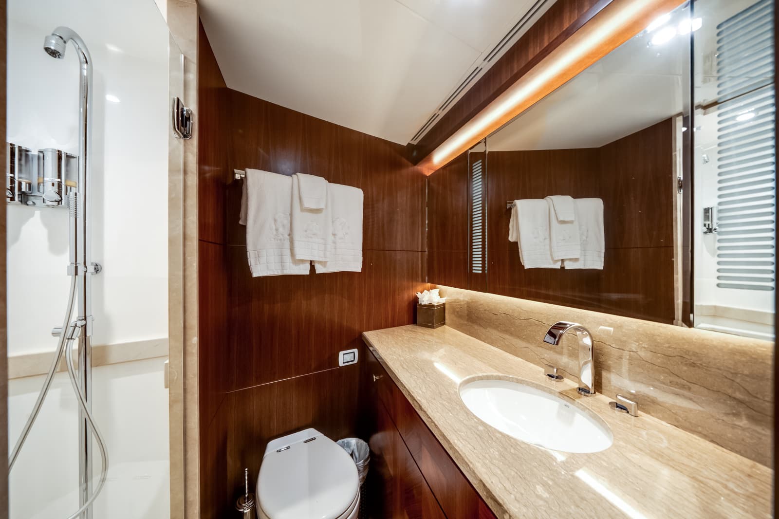 2016 Ocean Alexander 90 SKY LOUNGE - Photo 41