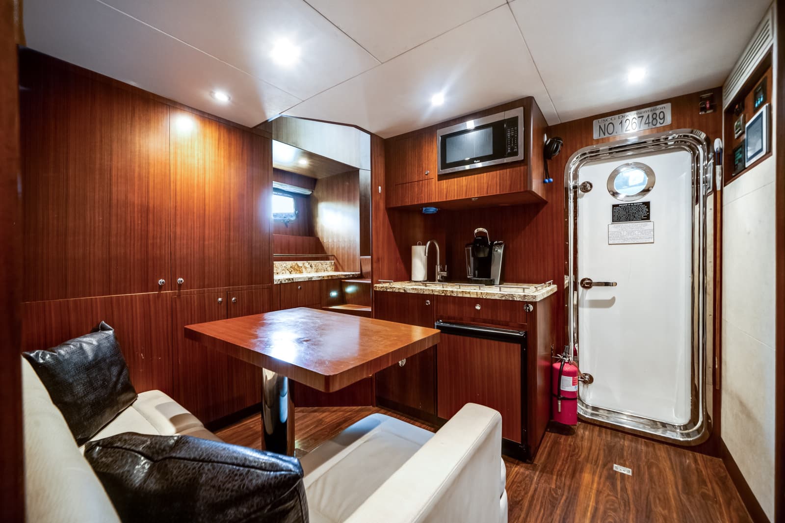 2016 Ocean Alexander 90 SKY LOUNGE - Photo 67