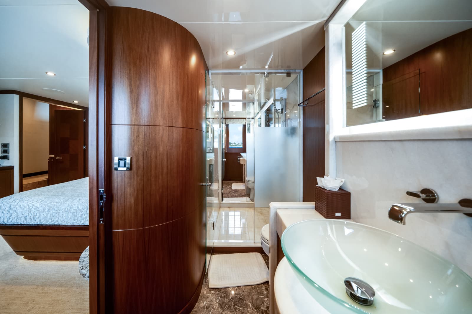 2016 Ocean Alexander 90 SKY LOUNGE - Photo 33