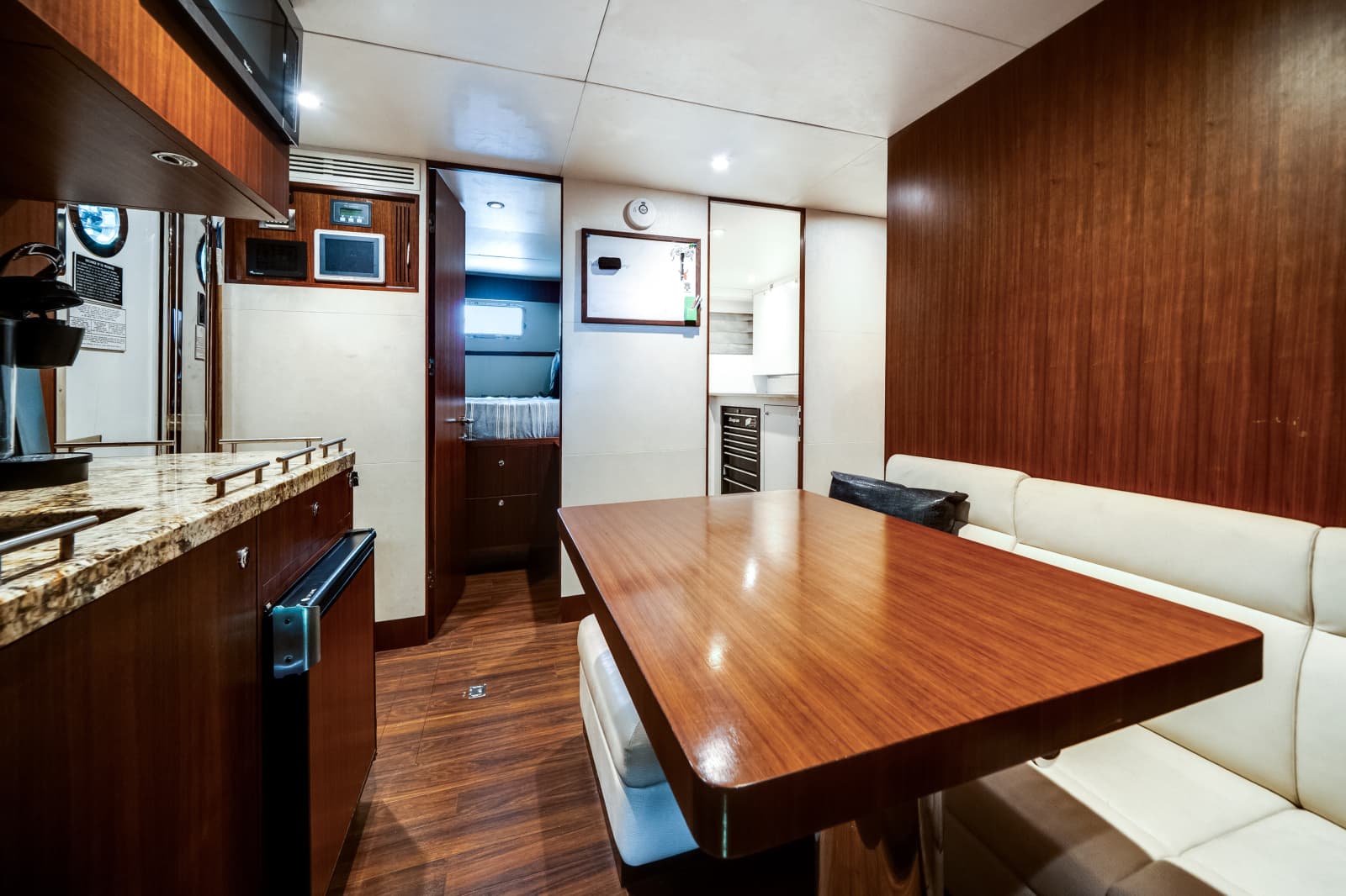 2016 Ocean Alexander 90 SKY LOUNGE - Photo 64