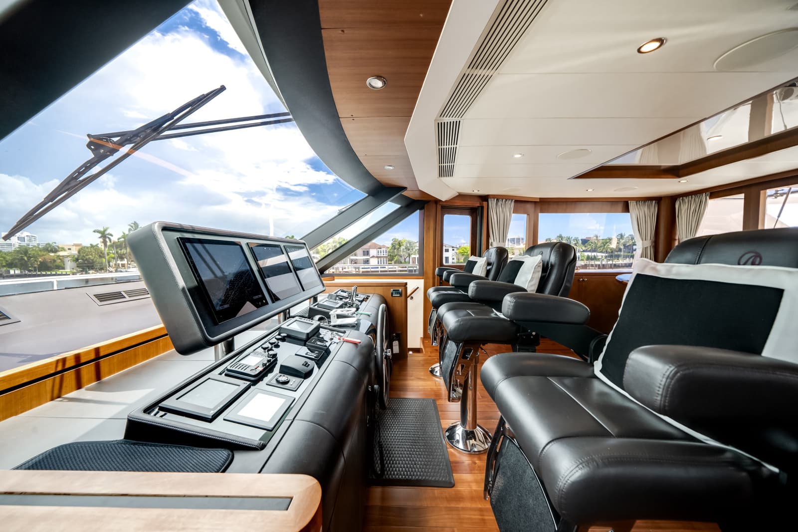 2016 Ocean Alexander 90 SKY LOUNGE - Photo 50