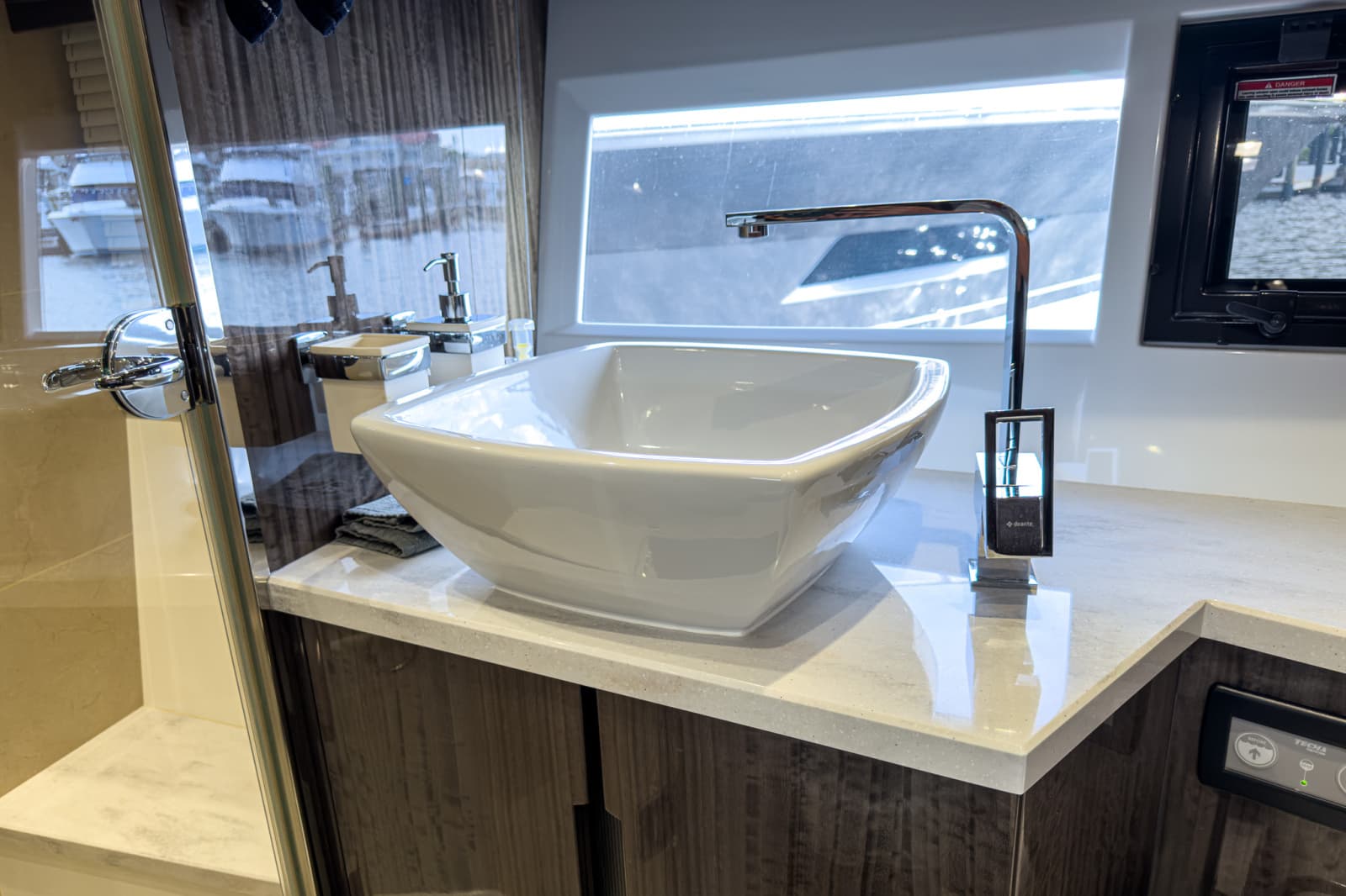 2022 Galeon 550 Fly - Photo 40