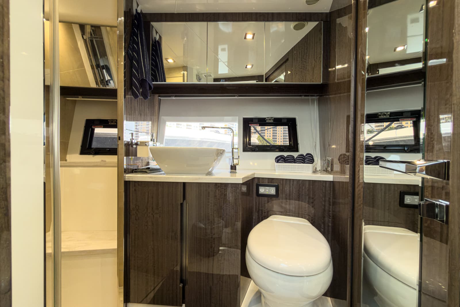 2022 Galeon 550 Fly - Photo 45
