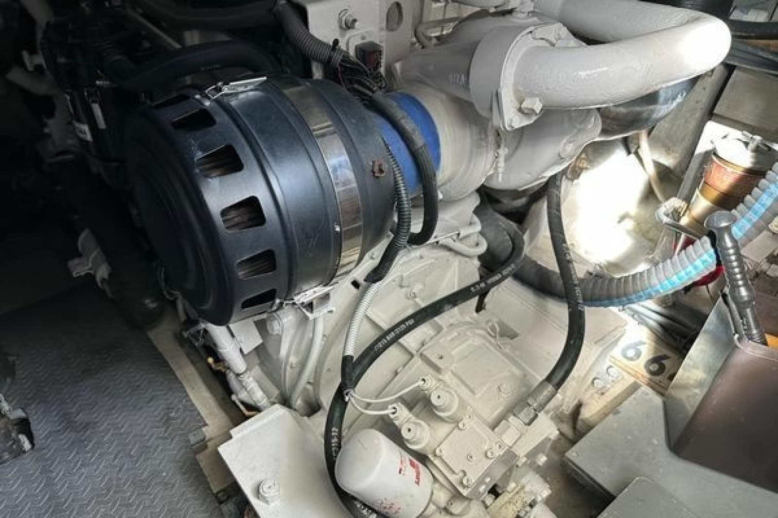 2004 Azimut 55E - Photo 34