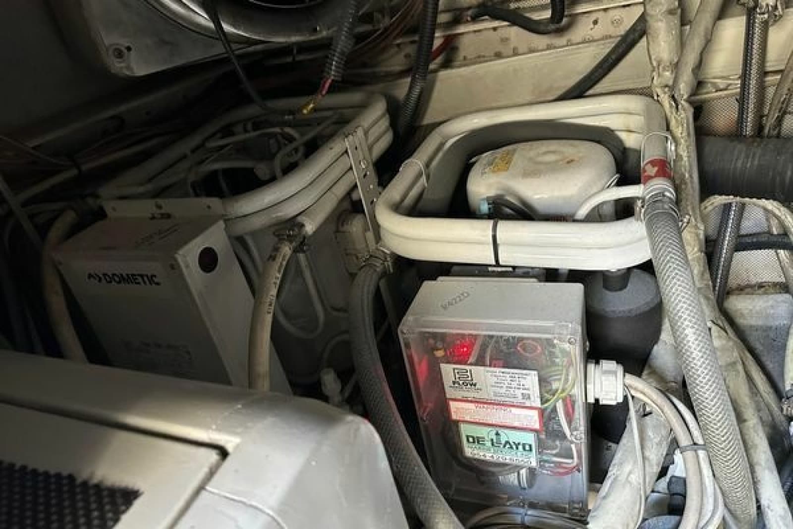2004 Azimut 55E - Photo 42