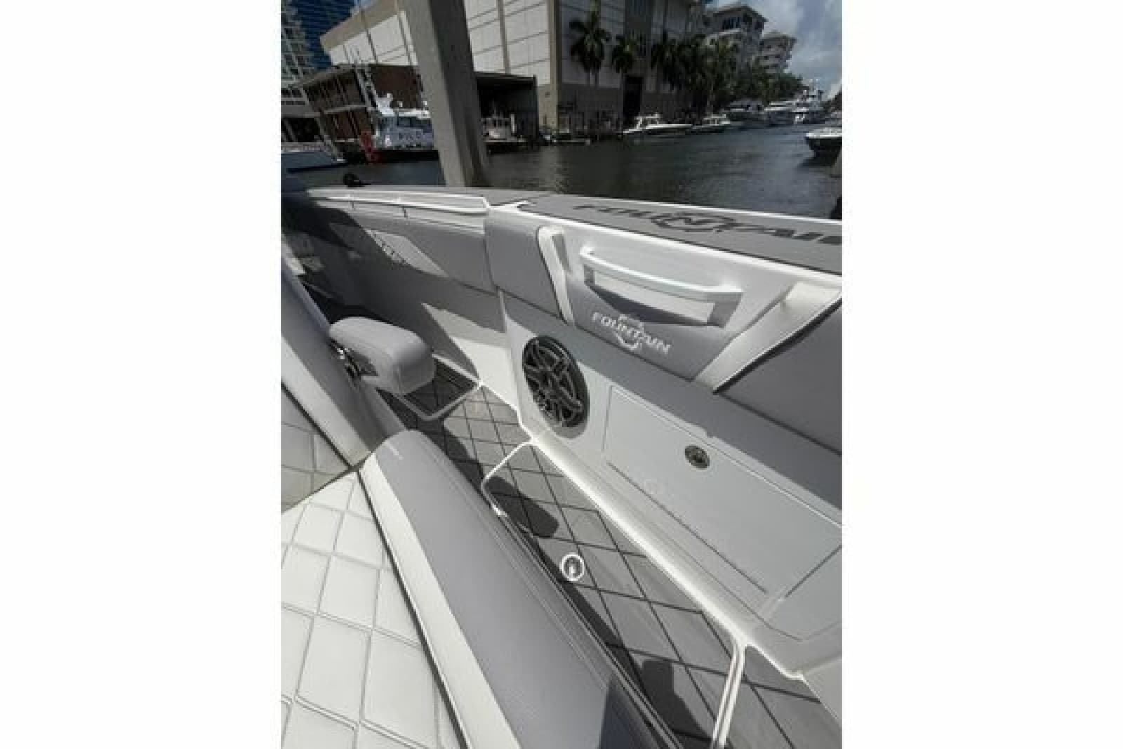 2024 Fountain 38 SCX - Photo 14