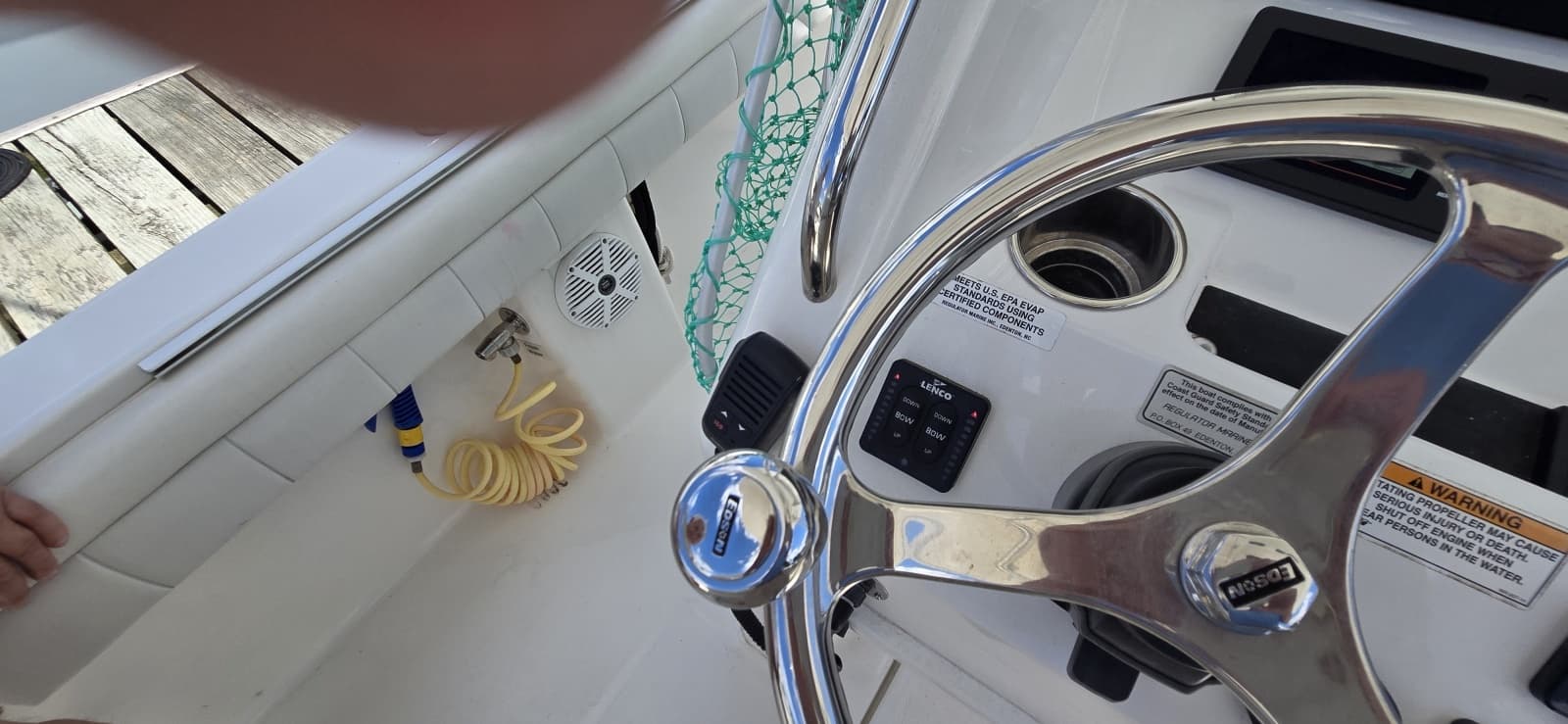 2018 Regulator 28 FS - Photo 30