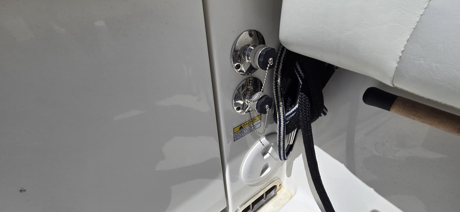 2018 Regulator 28 FS - Photo 39