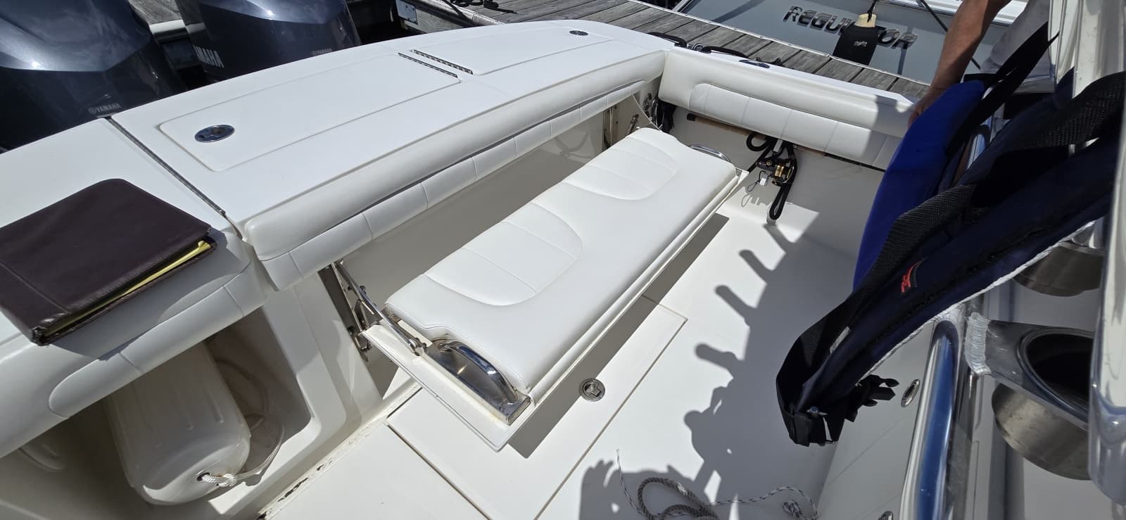 2018 Regulator 28 FS - Photo 38