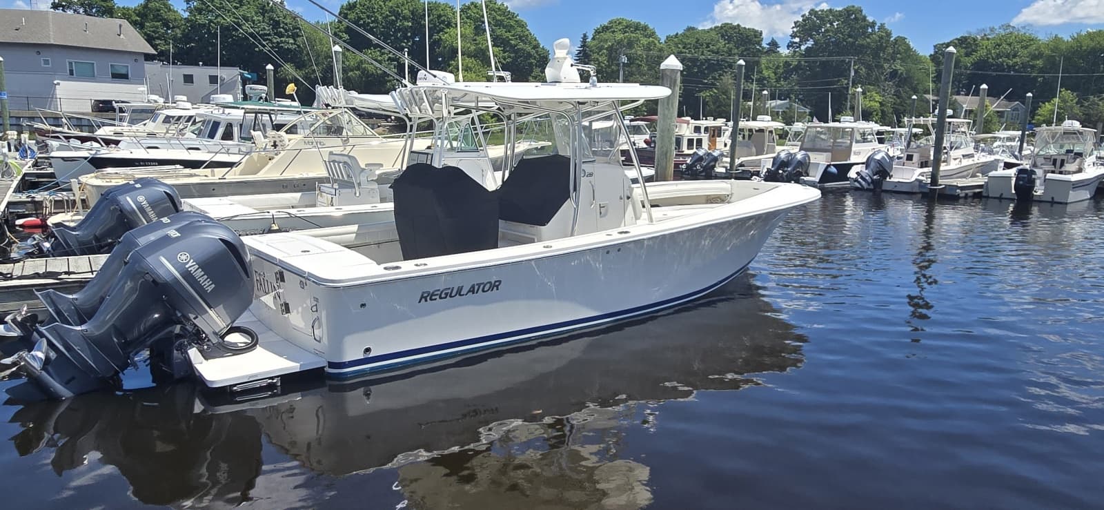 2018 Regulator 28 FS - Photo 3