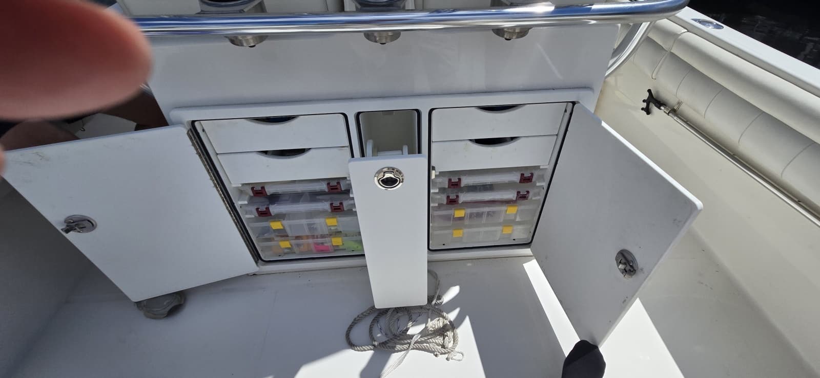 2018 Regulator 28 FS - Photo 27