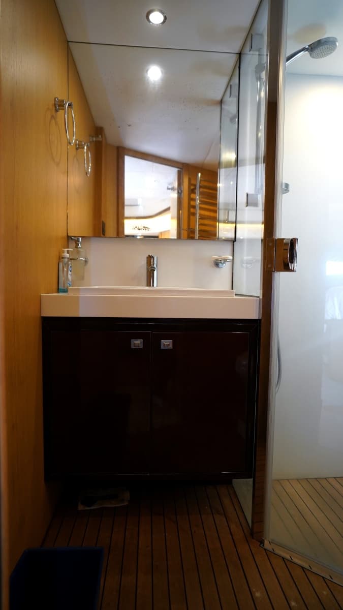 2013 Princess V72 - Photo 81