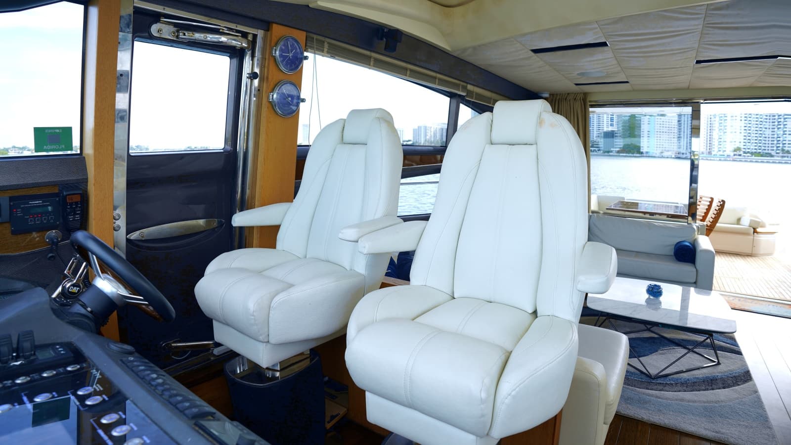 2013 Princess V72 - Photo 27