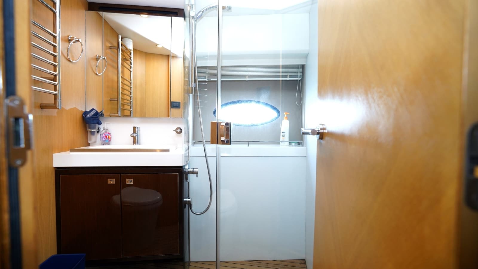 2013 Princess V72 - Photo 78